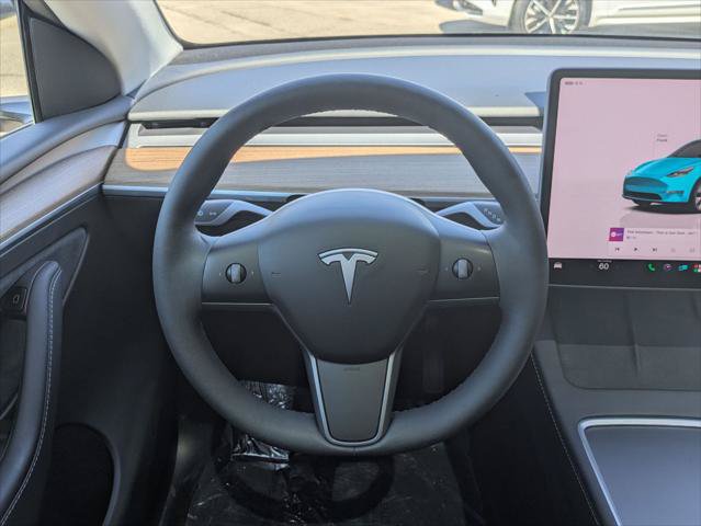 Used 2023 Tesla Model Y Long Range AWD/4WD image 11