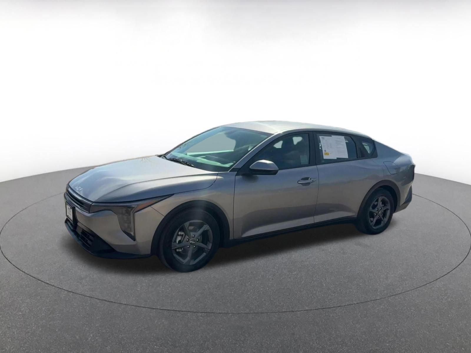Used 2025 Kia K4 LXS image 8
