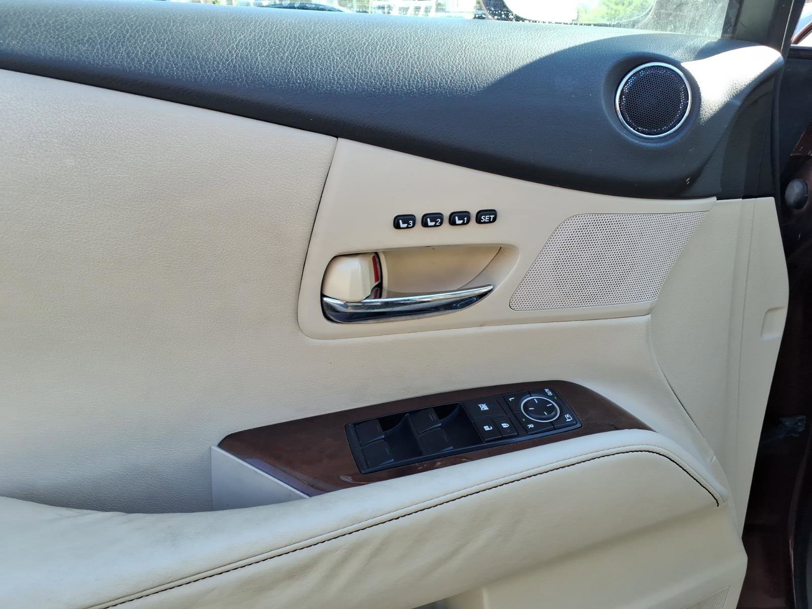 Used 2013 Lexus RX 350 AWD w/ Navigation Pkg image 16