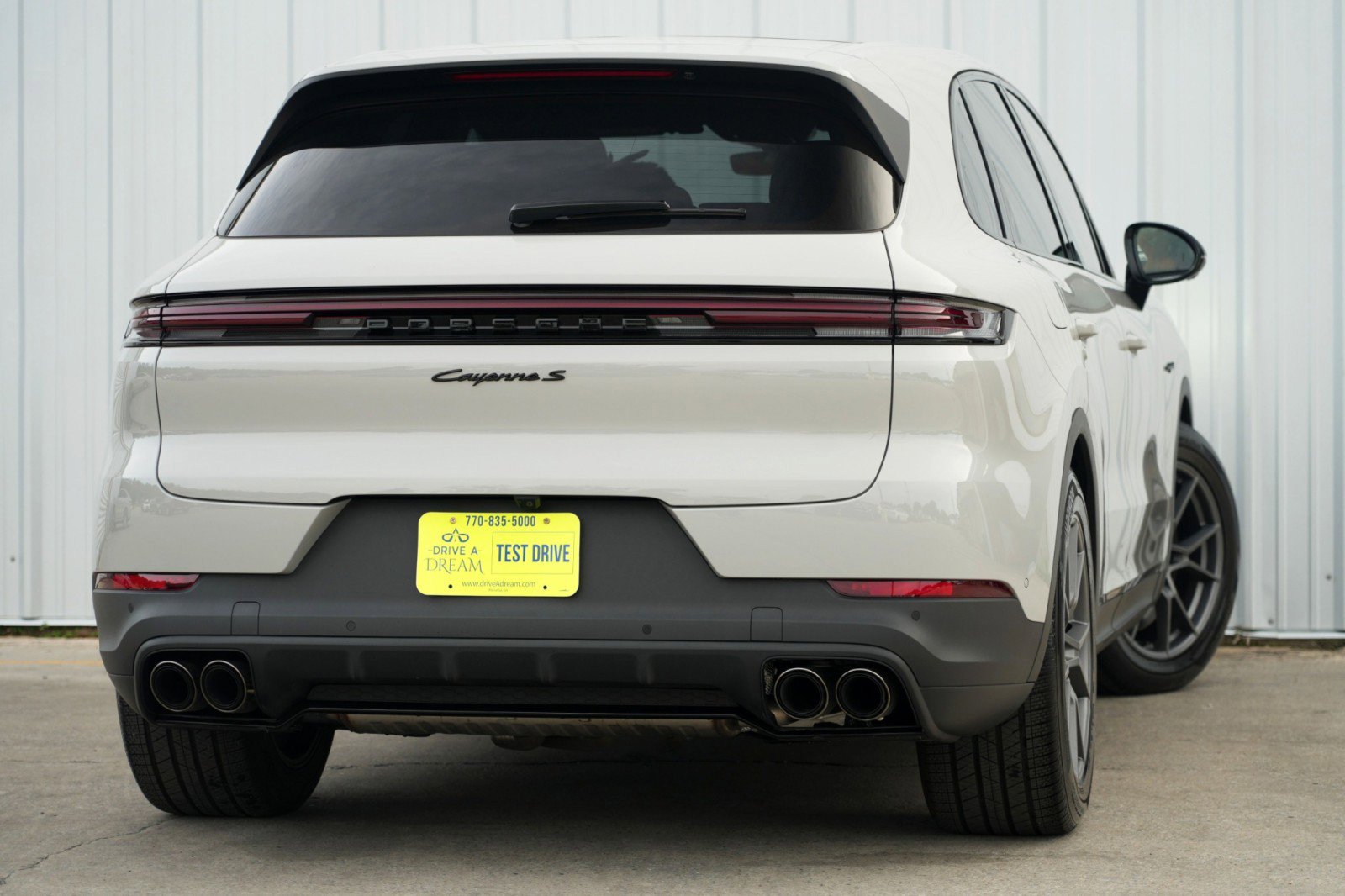 Used 2025 Porsche Cayenne S image 4
