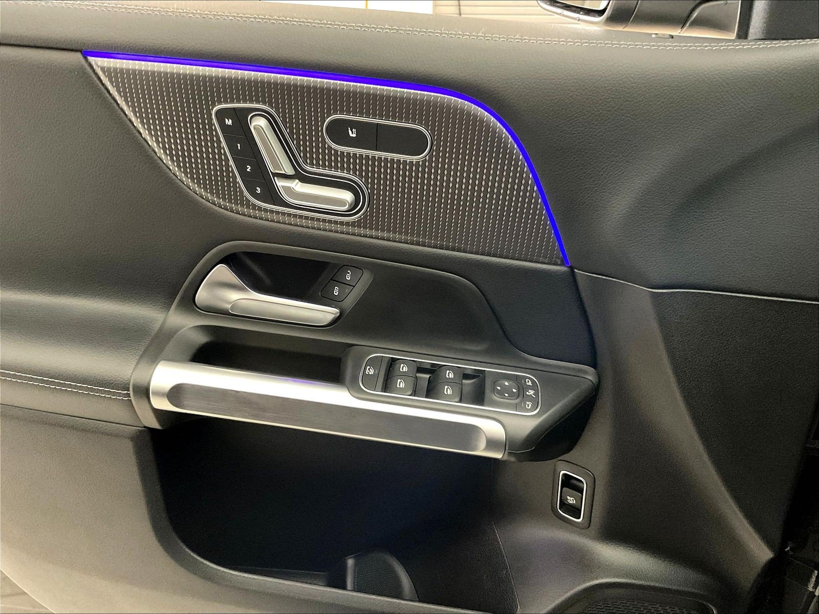 Certified 2021 Mercedes-Benz GLB 250 image 37