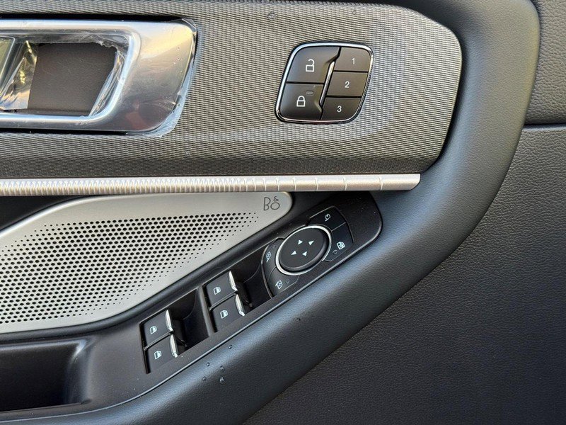 New 2026 Ford Explorer ST image 23