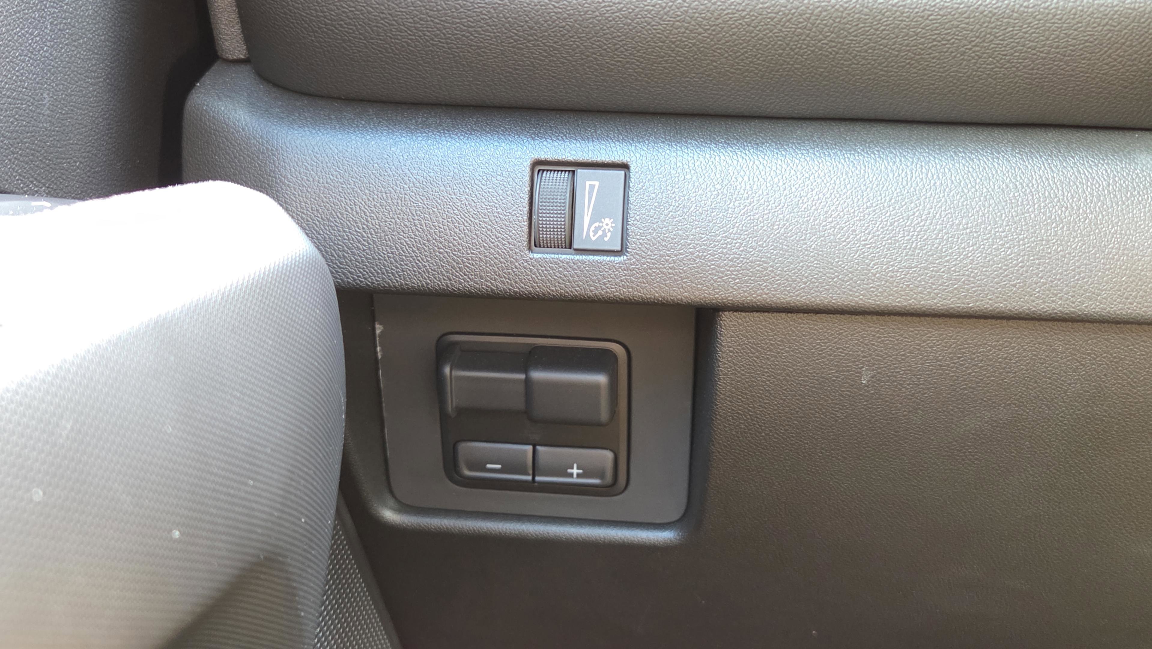 New 2025 Chevrolet Colorado LT w/ LT Convenience Package image 23