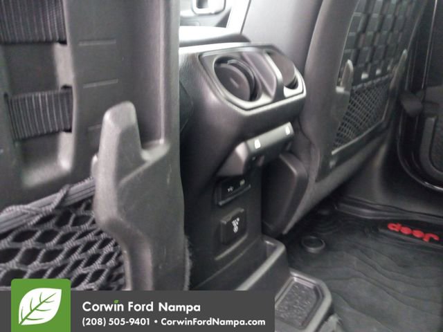 Used 2018 Jeep Wrangler Unlimited Rubicon image 25