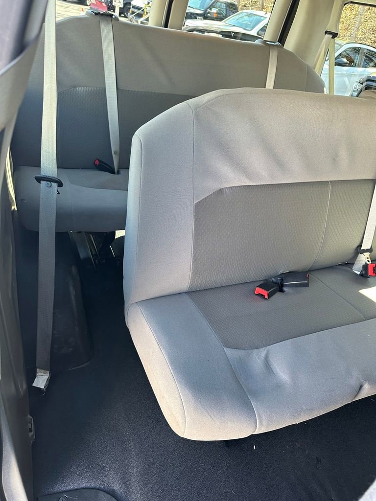 Used 2012 Ford E-350 and Econoline 350 XLT RWD image 23