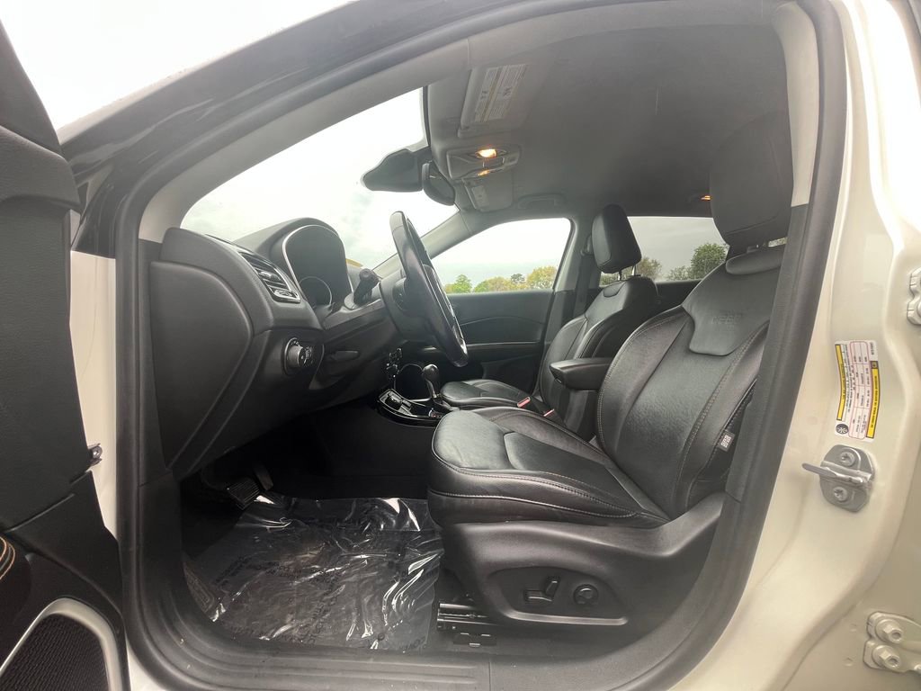 Used 2021 Jeep Compass Limited AWD/4WD image 23