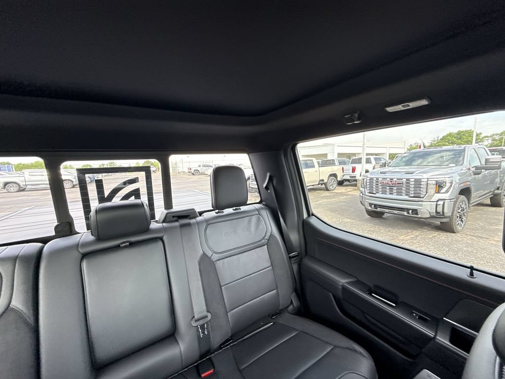 Used 2025 Ford F150 Raptor AWD/4WD image 12