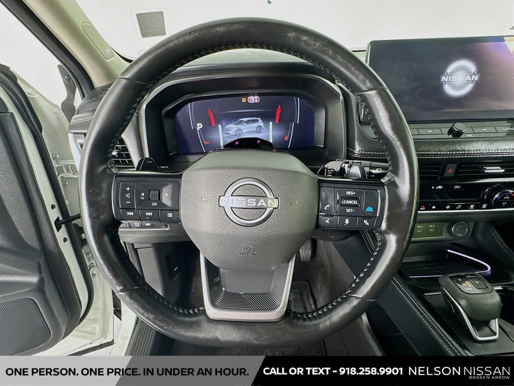 Certified 2026 Nissan Rogue Platinum w/ Tech Package AWD/4WD image 11