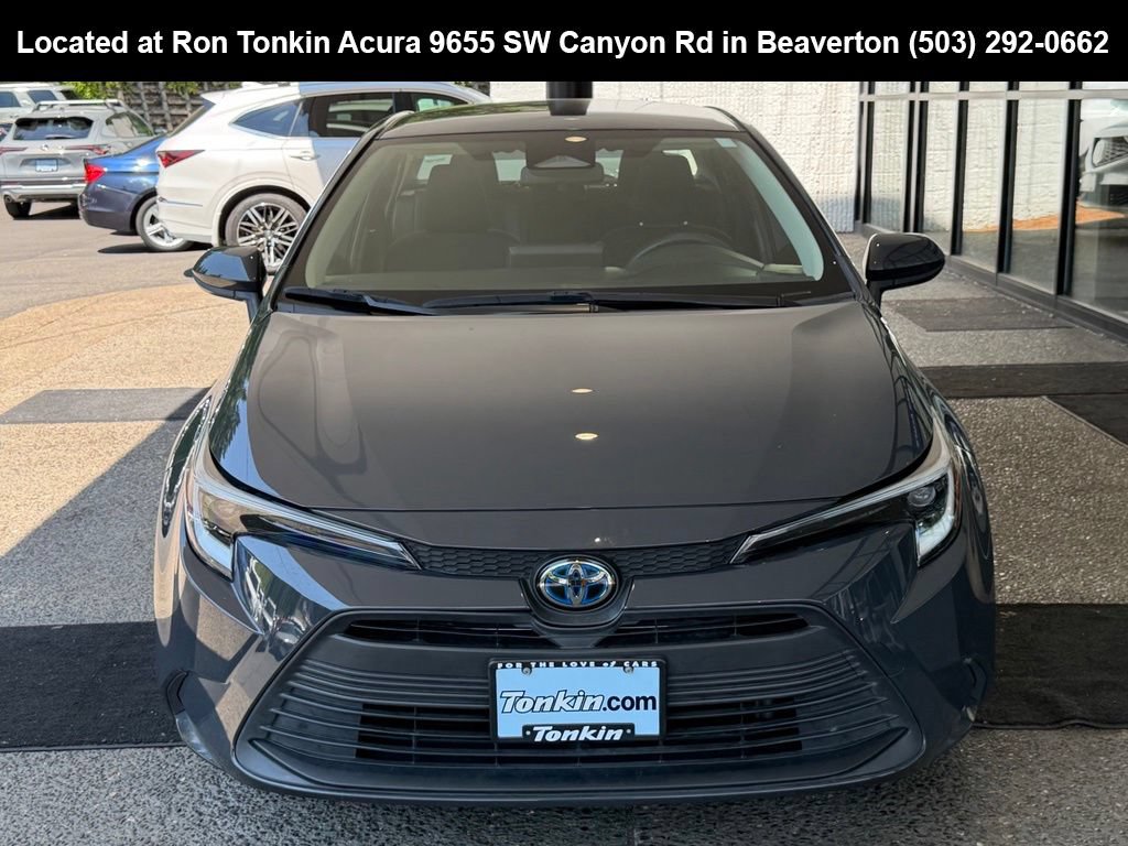 Used 2023 Toyota Corolla LE FWD image 3