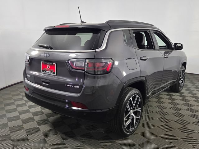 Used 2024 Jeep Compass Limited w/ Elite Group AWD/4WD image 8