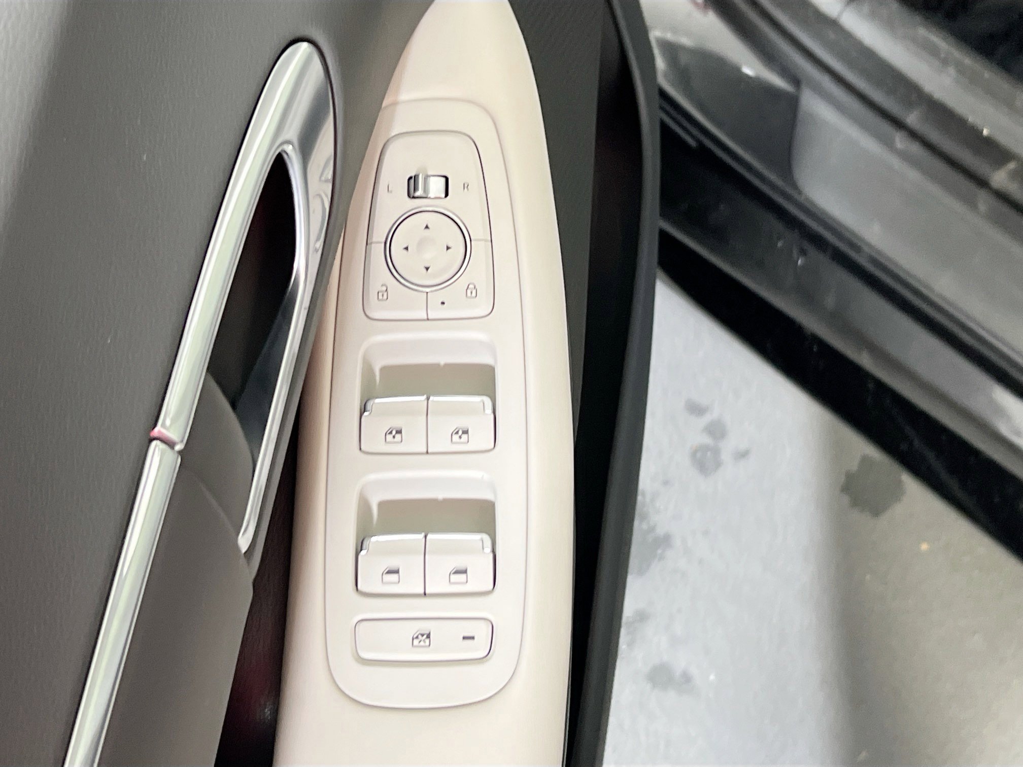 Used 2023 Hyundai Sonata SEL w/ Convenience Package image 18