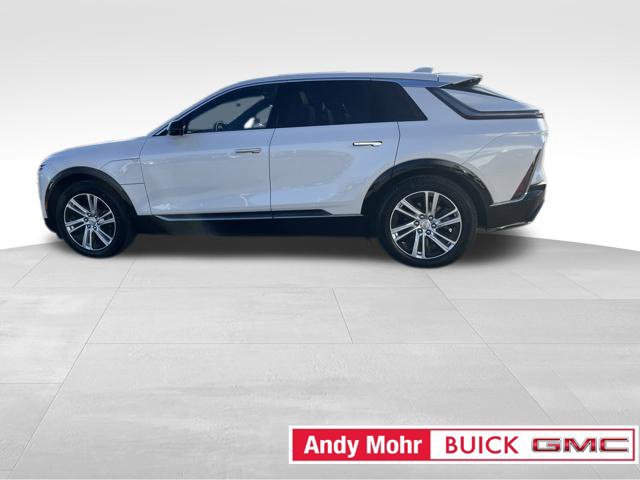 Used 2024 Cadillac Lyriq Tech AWD/4WD image 7