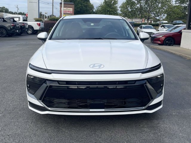Certified 2025 Hyundai Sonata SE FWD image 2