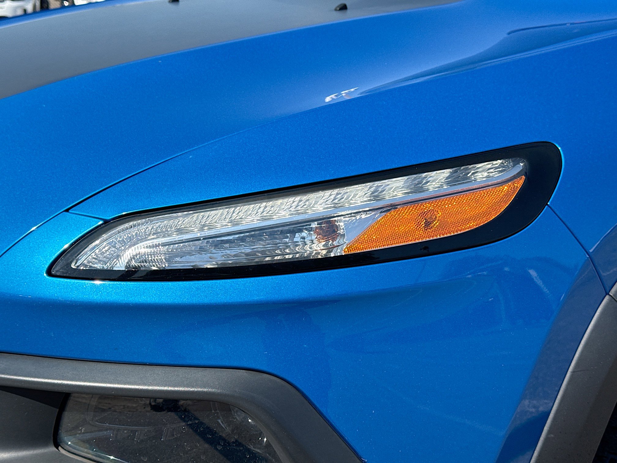 Used 2018 Jeep Cherokee Trailhawk w/ Quick Order Package 27L image 9