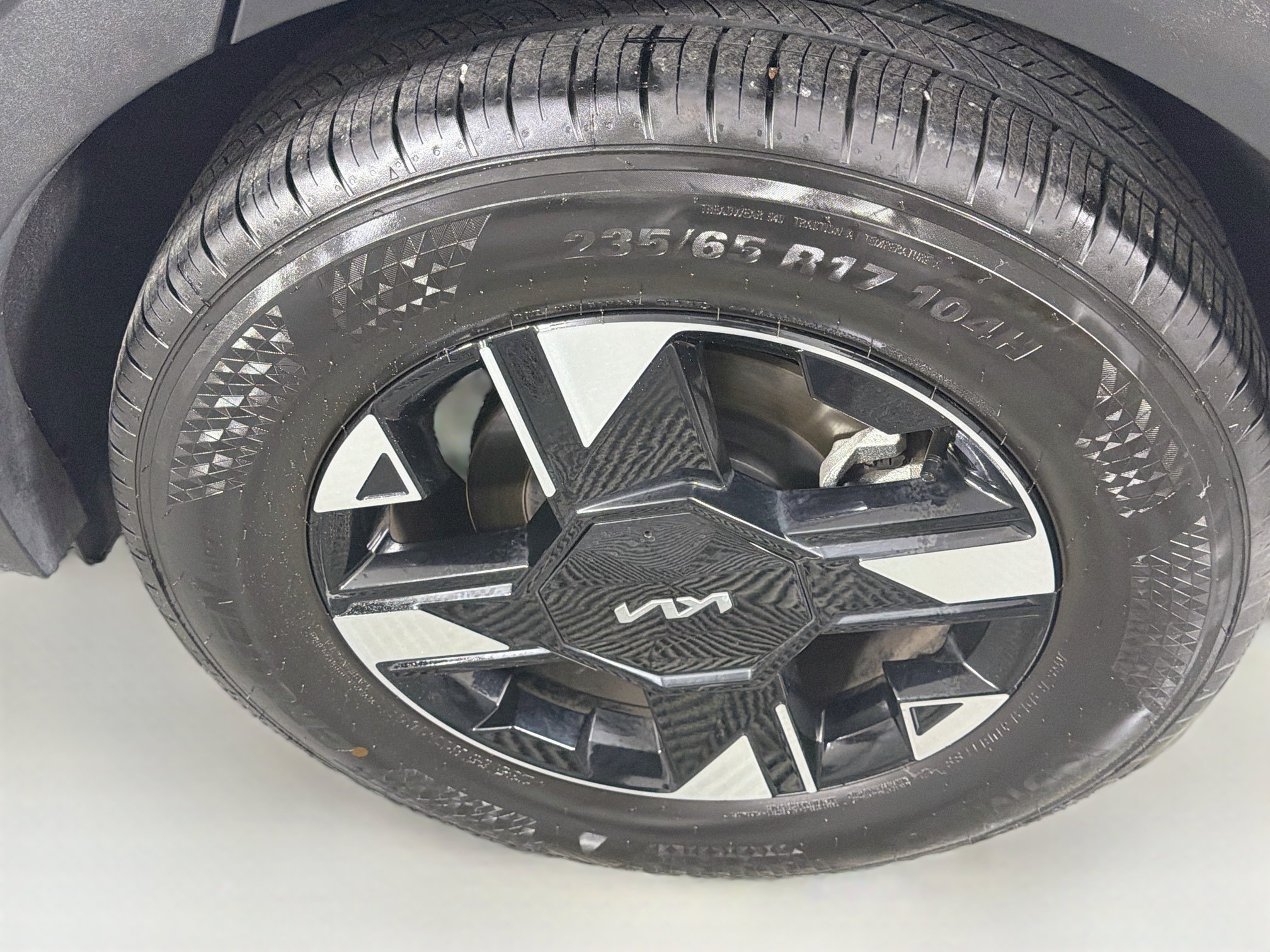 Used 2026 Kia Sportage LX FWD image 11