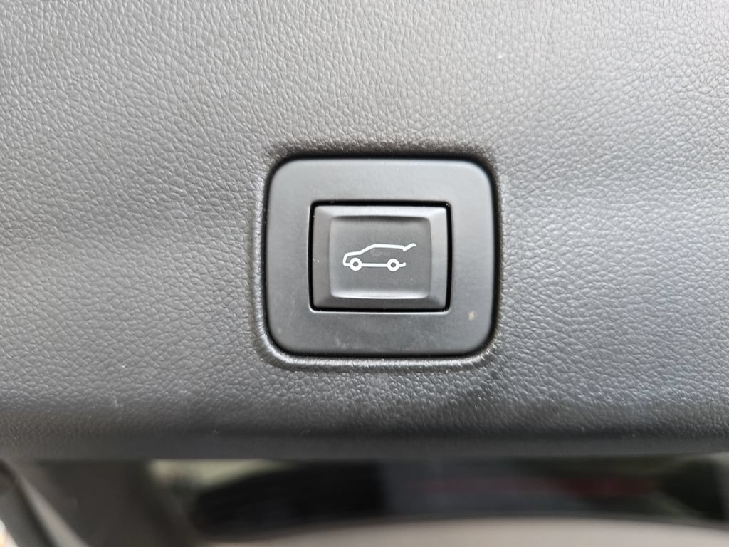 Used 2024 Chevrolet TrailBlazer LT w/ Convenience Package AWD/4WD image 13