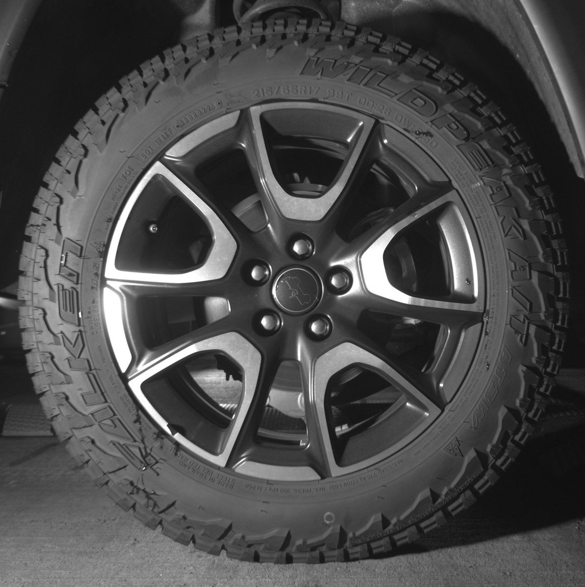 Used 2025 Jeep Compass Trailhawk image 15