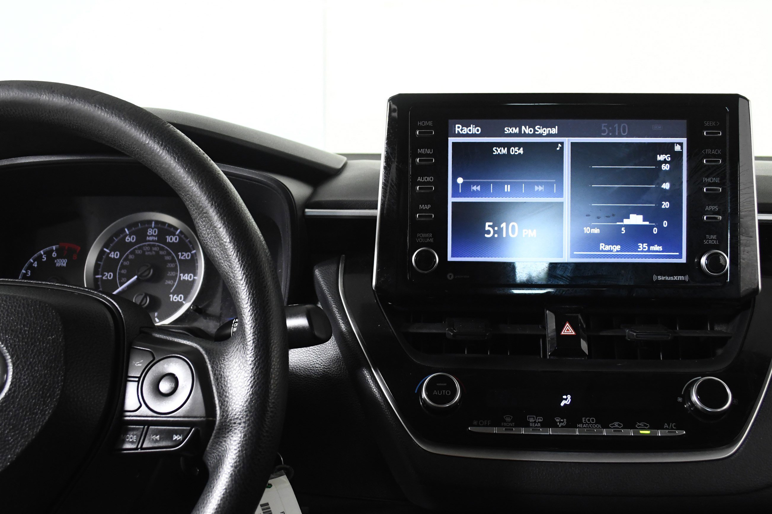Used 2021 Toyota Corolla LE image 16