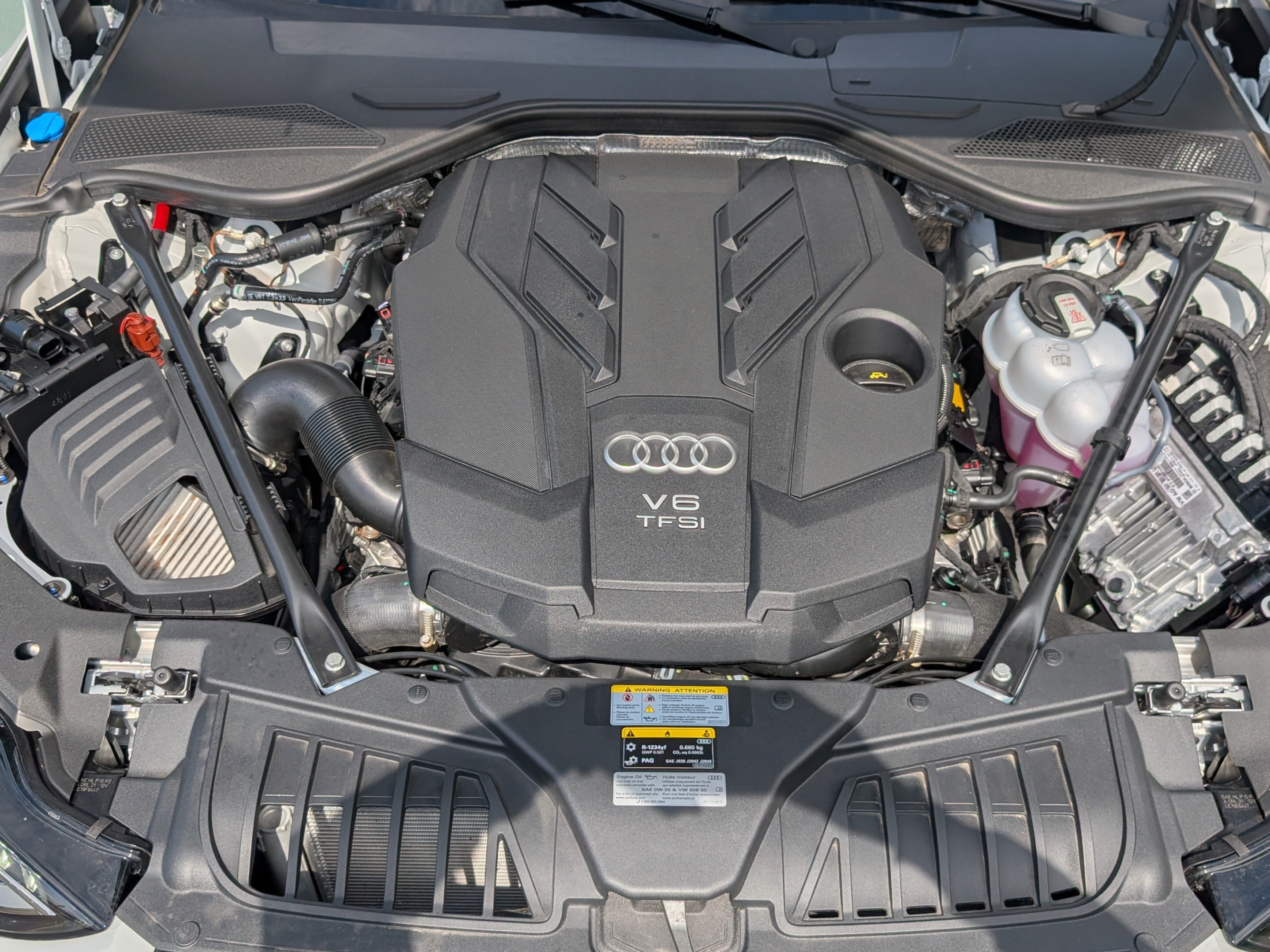 Used 2025 Audi A8 L 3.0T AWD/4WD image 9