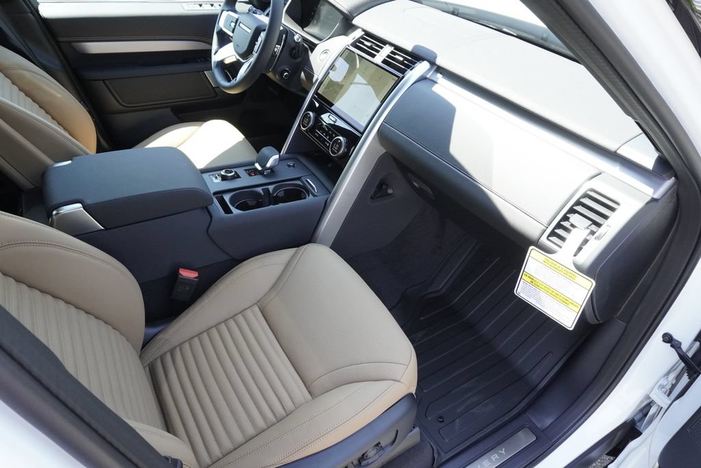 New 2026 Land Rover Discovery Dynamic SE AWD/4WD image 22