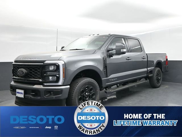 New 2026 Ford F250 Lariat w/ Black Appearance Package image 4