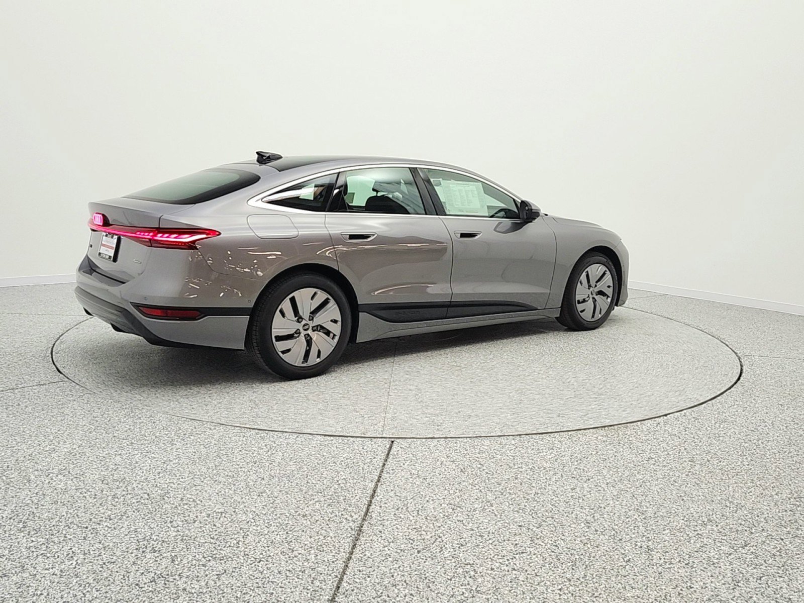 Used 2025 Audi A6 e-tron Premium w/ Ultra Package image 5