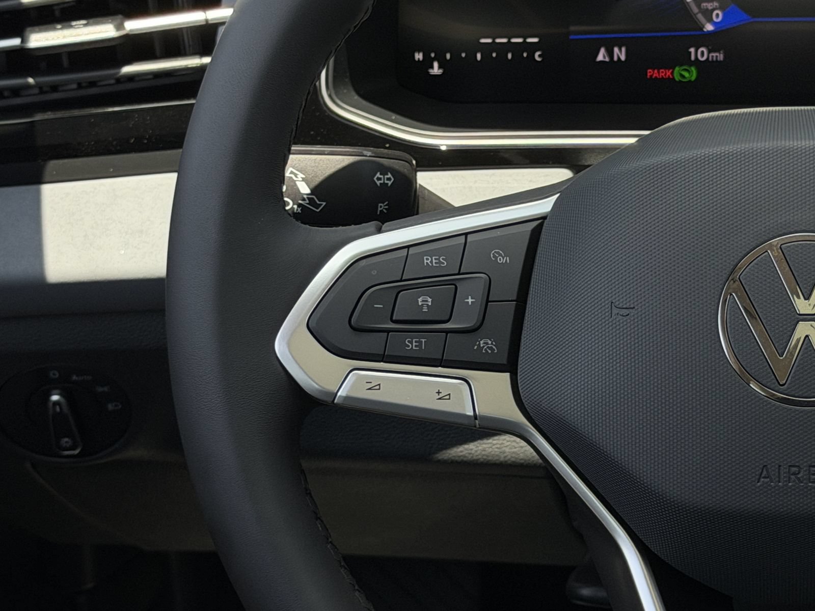 New 2026 Volkswagen Jetta SE FWD image 15