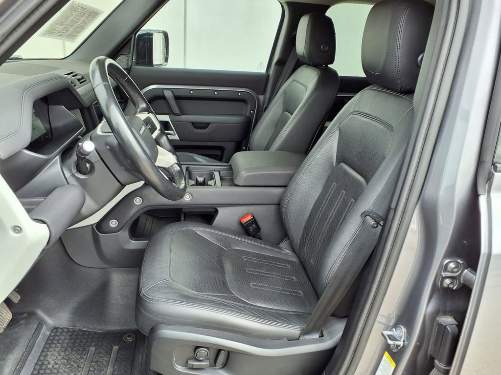 Used 2022 Land Rover Defender 110 SE image 10