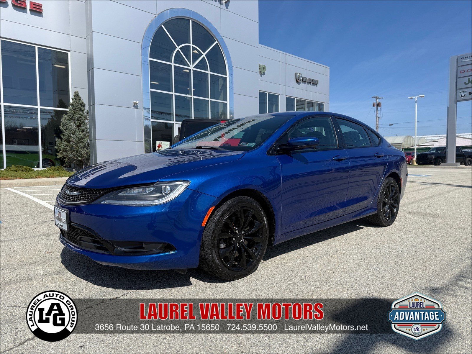 Used 2015 Chrysler 200 S w/ Navigation & Sound Group I image 1