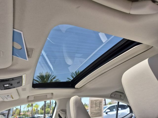 Used 2025 Lexus ES 300h w/ Premium Package FWD image 25