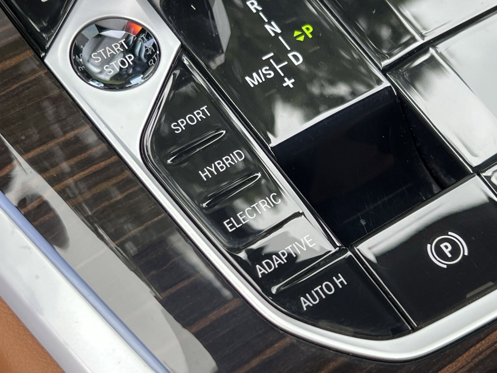 Used 2023 BMW X5 xDrive45e w/ Executive Package image 32