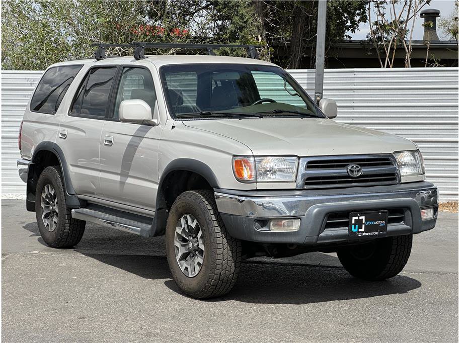 Used 2000 Toyota 4Runner SR5 image 8