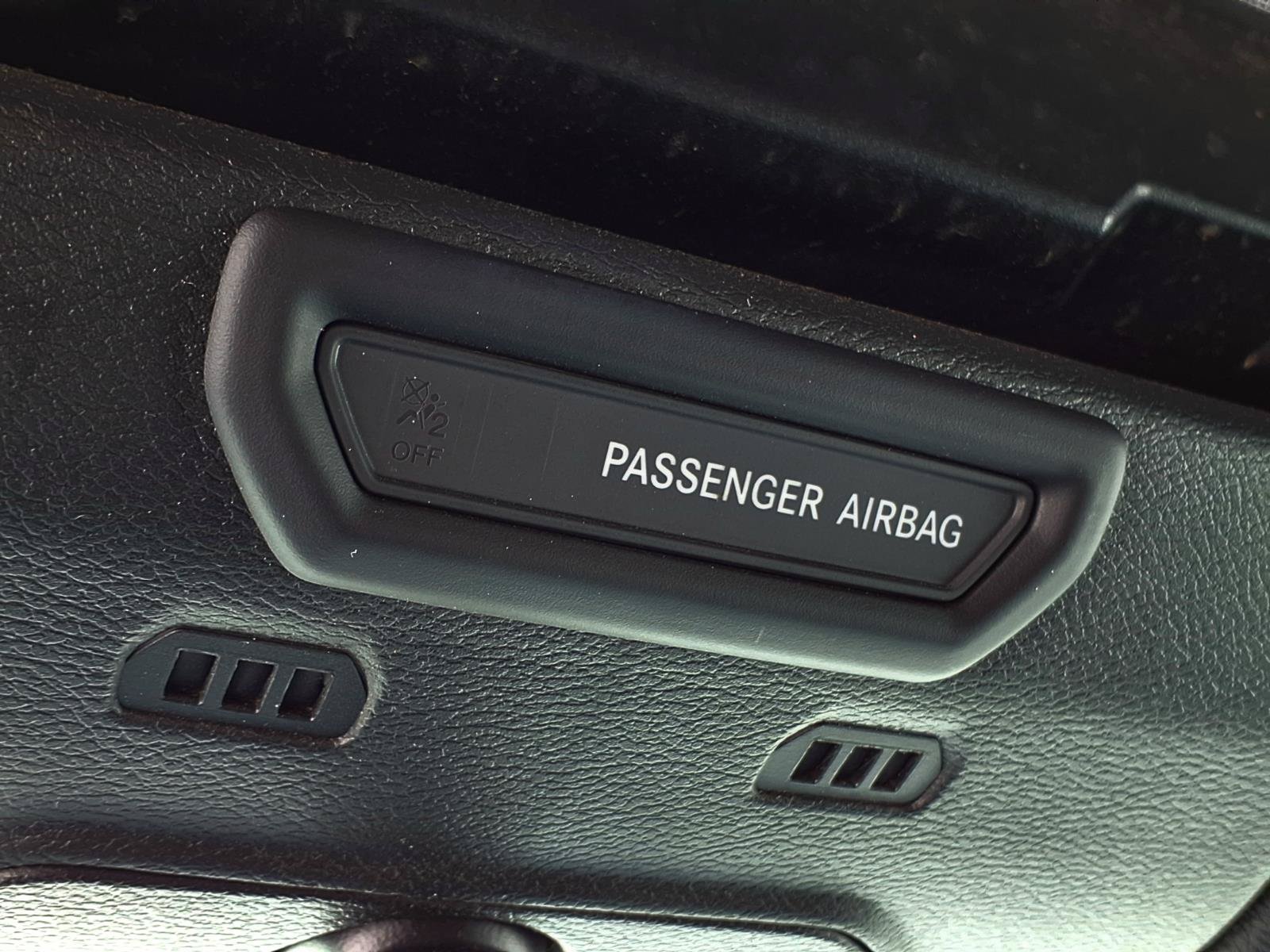 Used 2018 Jeep Wrangler Unlimited Sport AWD/4WD image 26