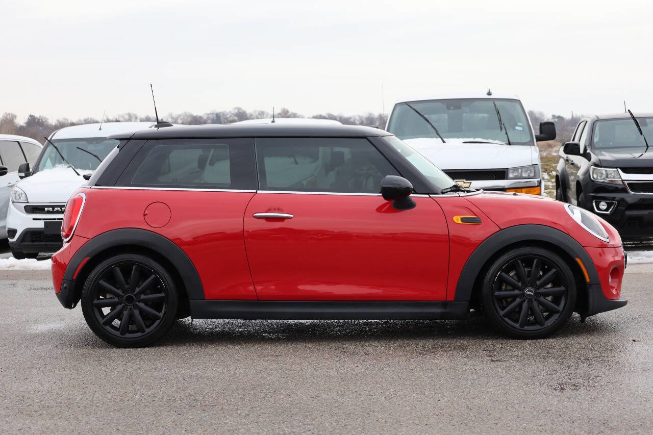 Used 2019 MINI Cooper 2-Door Hardtop image 7