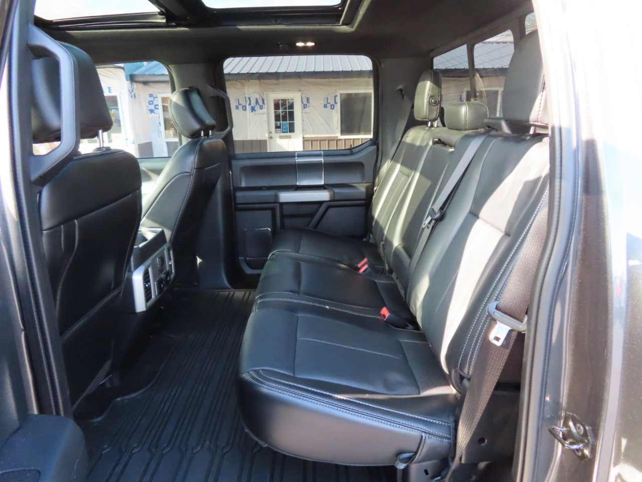 Used 2019 Ford F150 Lariat w/ Equipment Group 502A Luxury image 44