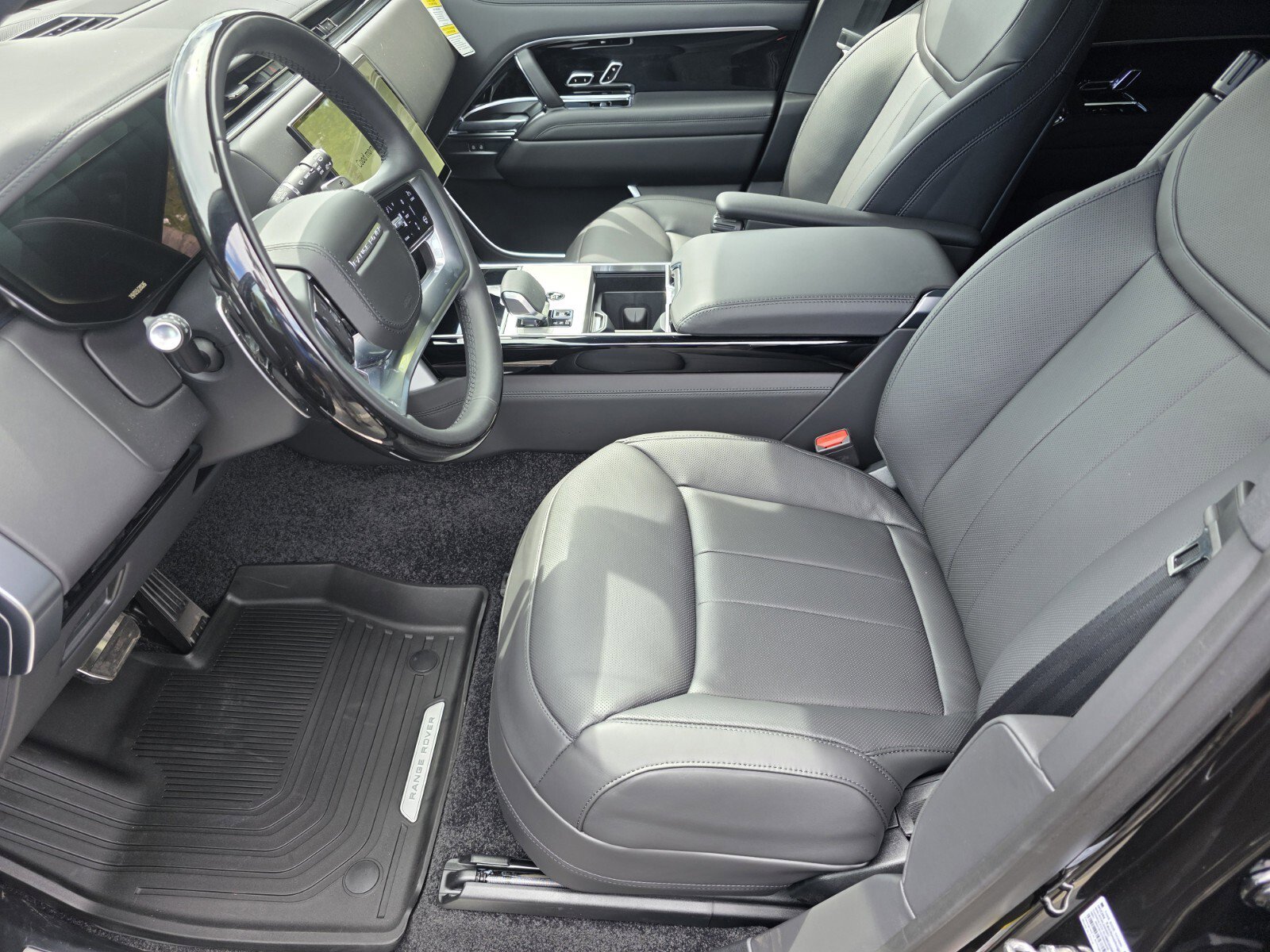 New 2026 Land Rover Range Rover SE image 10