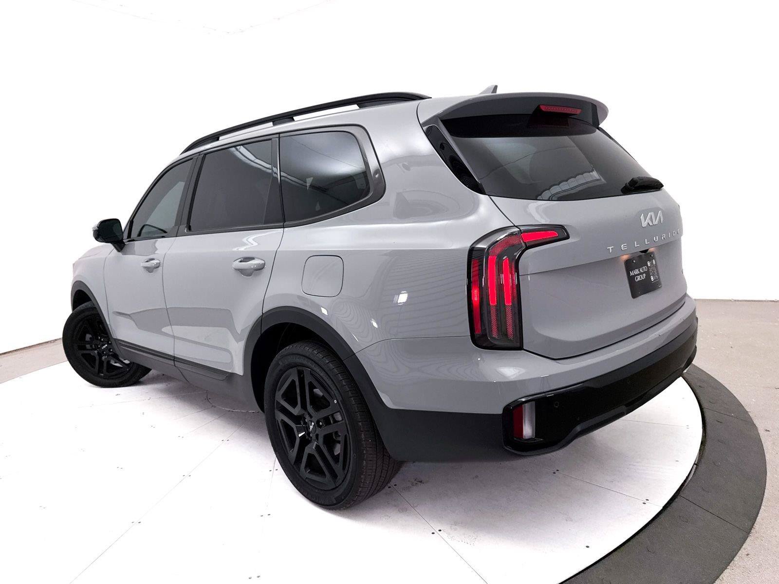 Used 2024 Kia Telluride SX X-Line AWD/4WD image 2