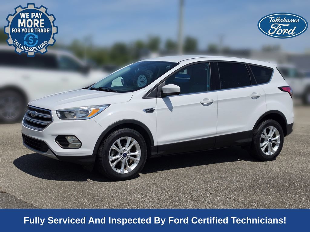 Used 2017 Ford Escape SE FWD image 1