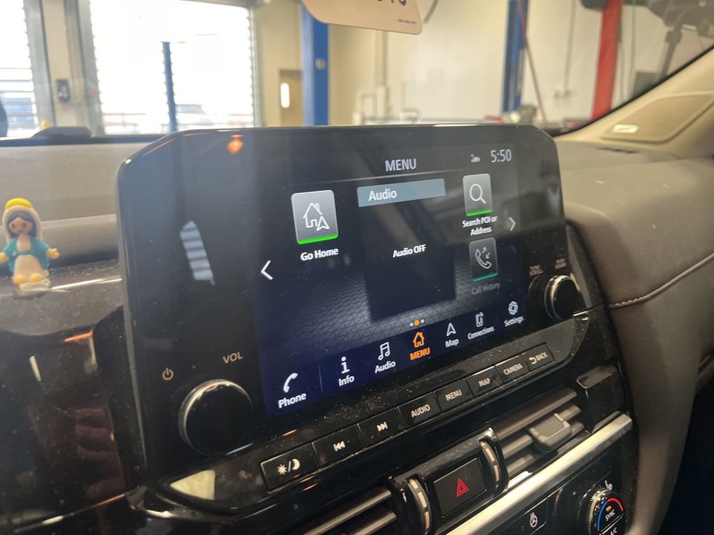 Used 2024 Nissan Pathfinder SL w/ SL Premium Package image 12