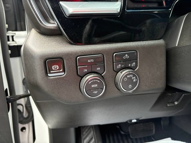 Used 2024 Chevrolet Silverado 1500 LT AWD/4WD image 24