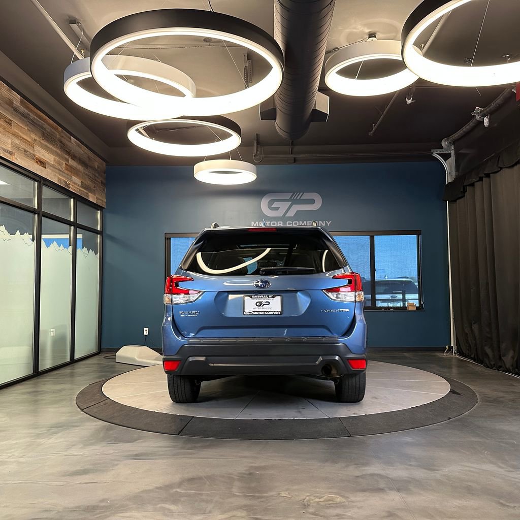 Used 2020 Subaru Forester Premium AWD/4WD image 4
