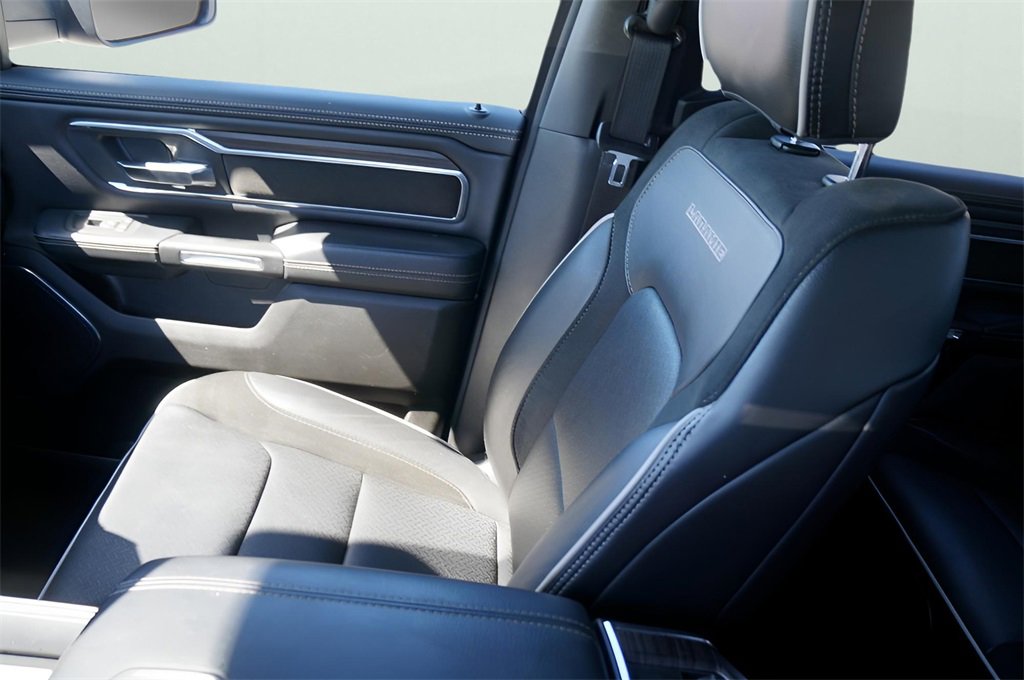 Used 2025 RAM 1500 Laramie image 32