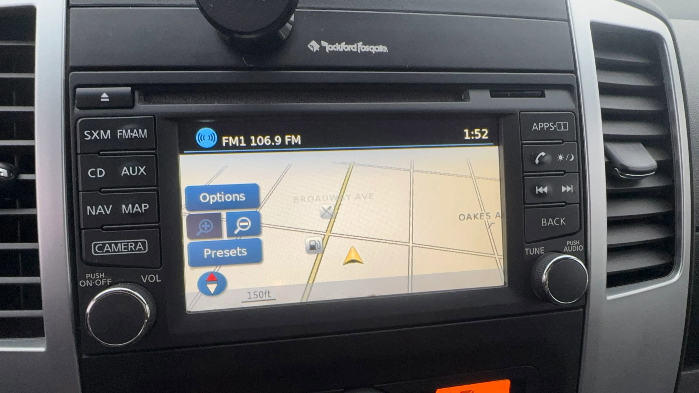 Used 2018 Nissan Frontier PRO-4X image 19
