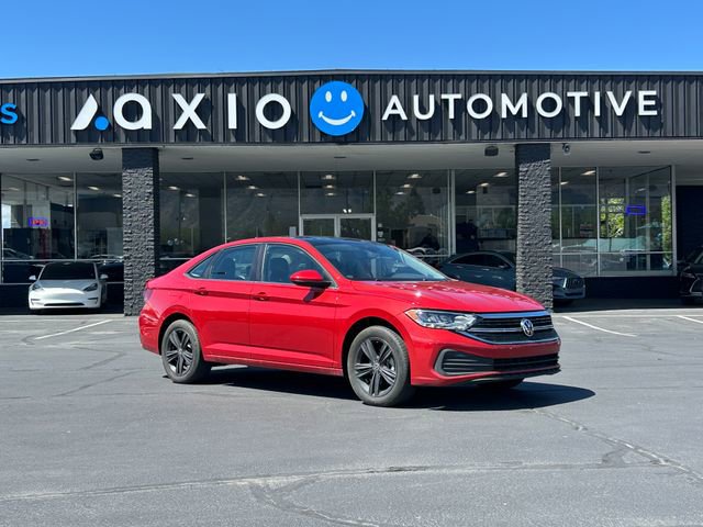 Used 2022 Volkswagen Jetta SE FWD image 1