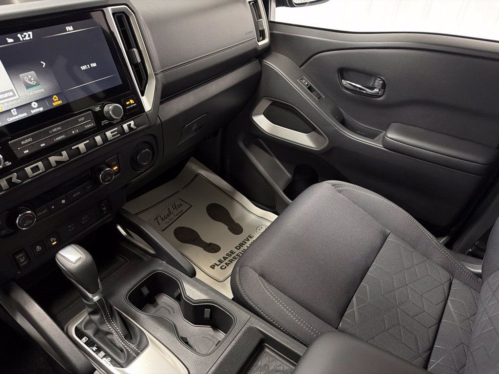 Used 2025 Nissan Frontier SV w/ SV Convenience Package AWD/4WD image 20