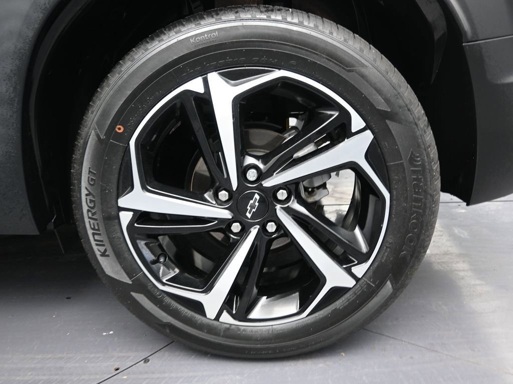 Used 2023 Chevrolet TrailBlazer RS w/ Sun and Liftgate Package image 10