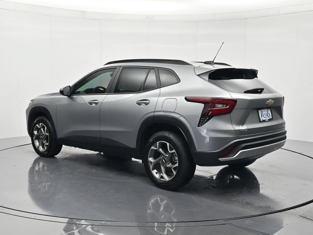 Certified 2025 Chevrolet Trax LT FWD image 7