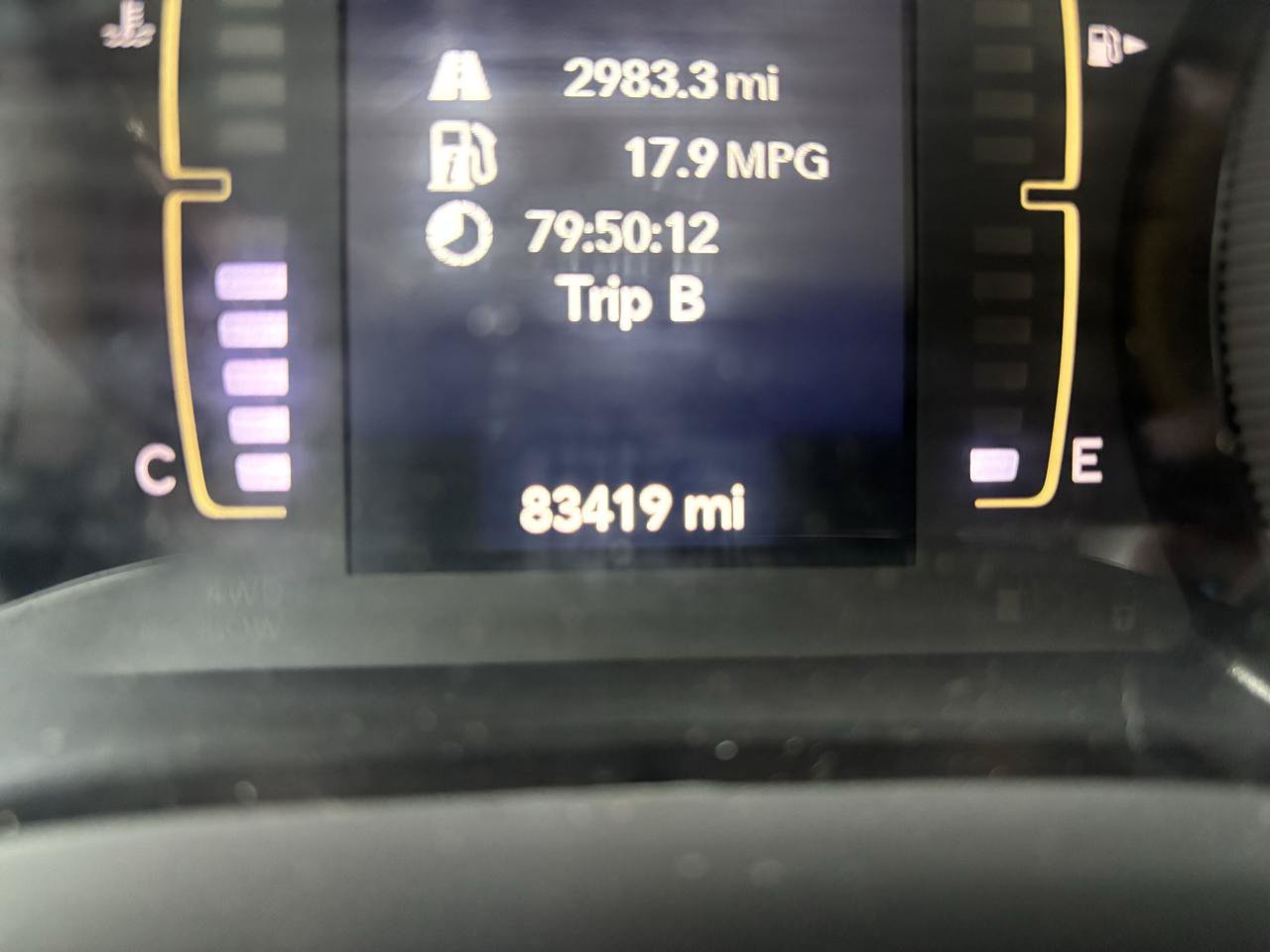 Used 2021 Jeep Cherokee Latitude Plus w/ Mopar Interior Package AWD/4WD image 17
