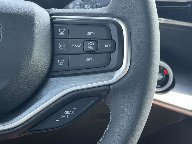 New 2026 Jeep Grand Wagoneer Limited AWD/4WD image 23