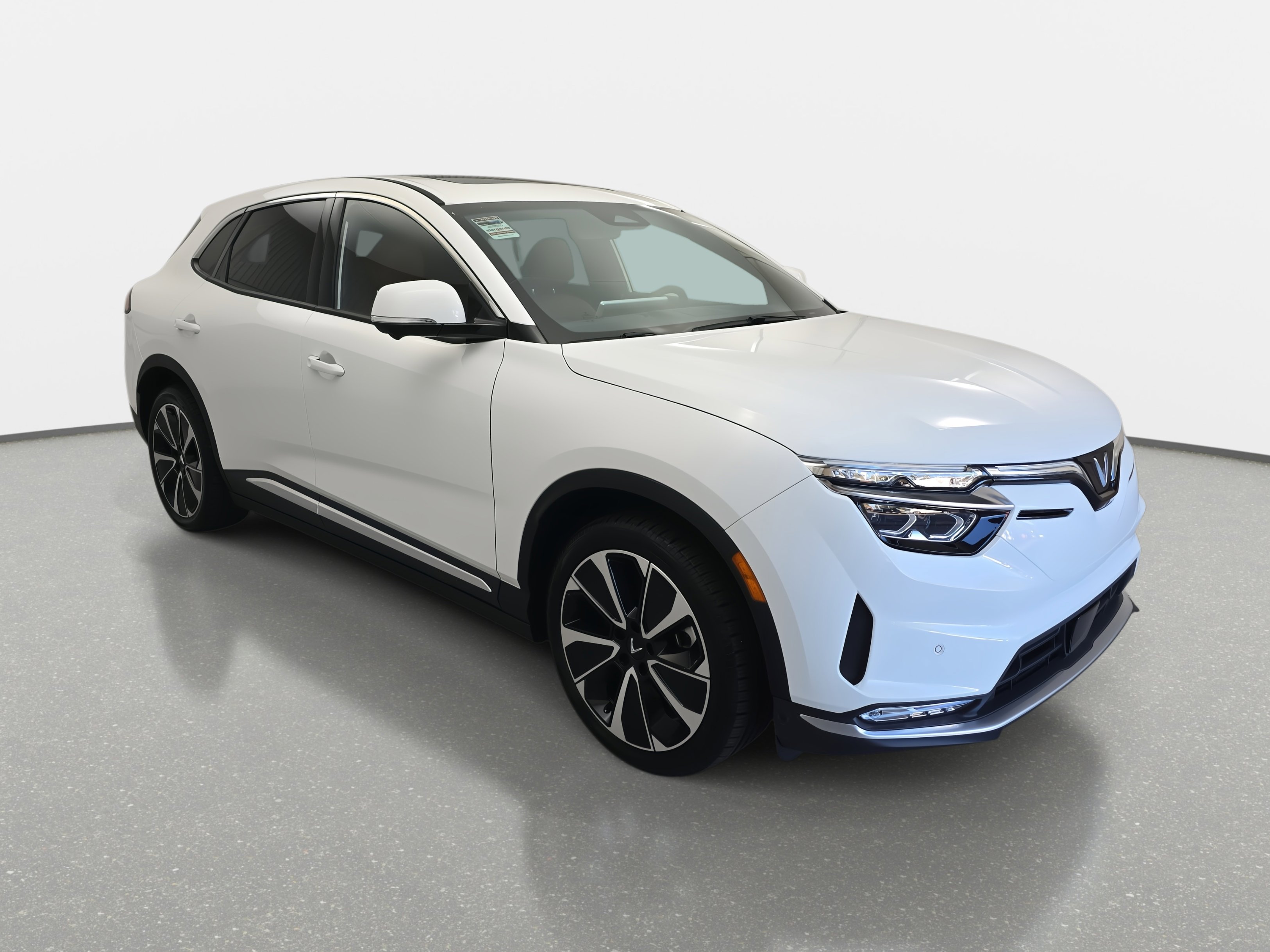 New 2025 VinFast VF 8 Plus image 3